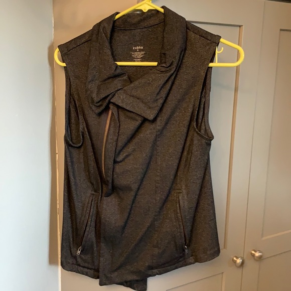 Zobha asymmetrical zippered vest - Picture 3 of 7